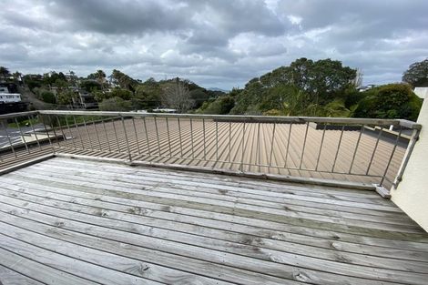 Photo of property in 1/74 Beach Road, Castor Bay, Auckland, 0620