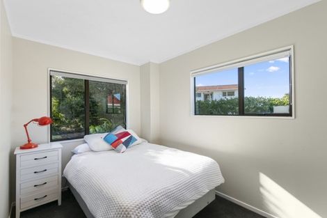 Photo of property in 99 Thurleigh Grove, Karori, Wellington, 6012