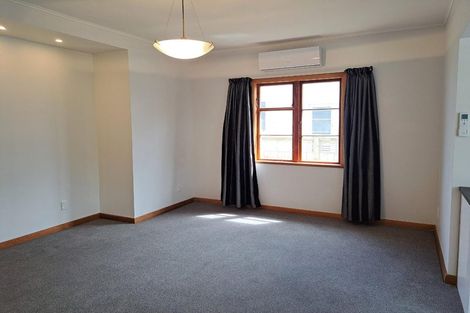 Photo of property in 31 Happy Valley Road, Owhiro Bay, Wellington, 6023