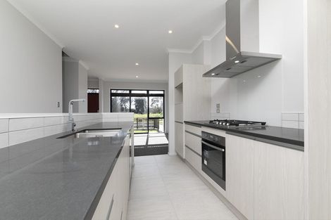 Photo of property in 4e Nohoanga Road, Karaka, Papakura, 2113