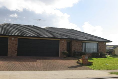 Photo of property in 14 Belcoo Crescent, East Tamaki, Auckland, 2013