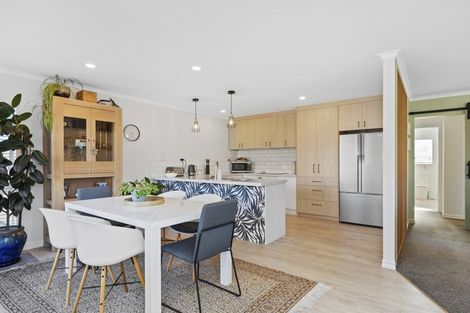 Photo of property in 16 Fahey Avenue, Mount Maunganui, 3116