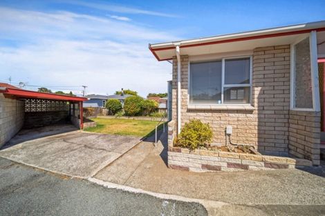 Photo of property in 14 Huatoki Street, Vogeltown, New Plymouth, 4310