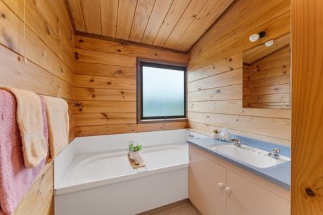 Photo of property in 29 Kirk Street, Otaki, 5512