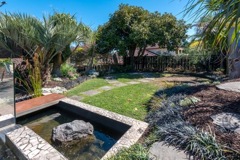 Photo of property in 12 Mark Edward Drive, Half Moon Bay, Auckland, 2012