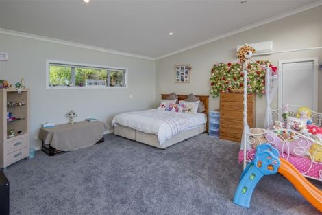 Photo of property in 54 Easton Way, Levin, 5510