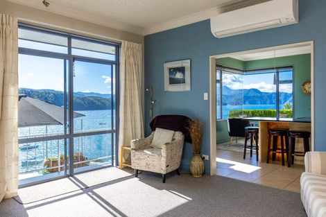Photo of property in 8 Marina View, Waikawa, Picton, 7281