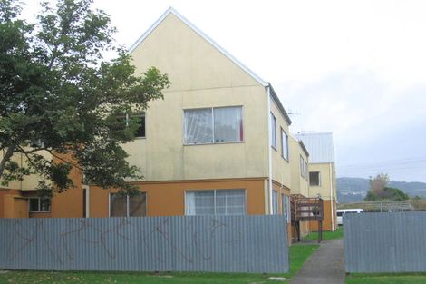 Photo of property in 71e Randwick Crescent, Moera, Lower Hutt, 5010