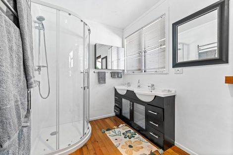 Photo of property in 35 Duck Creek Road, Stillwater, Silverdale, 0993