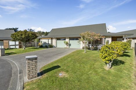 Photo of property in Redwood Village, 26/42 Main Road, Tawa, Wellington, 5028