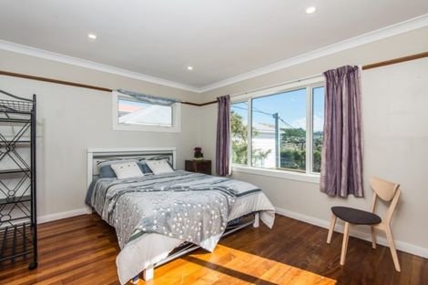 Photo of property in 33 Fraser Avenue, Johnsonville, Wellington, 6037
