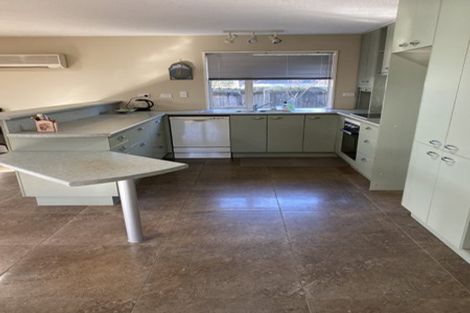 Photo of property in 41 Manor Place, Bryndwr, Christchurch, 8053