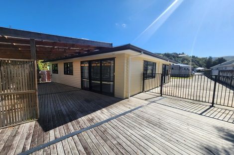 Photo of property in 9a George Street, Stokes Valley, Lower Hutt, 5019