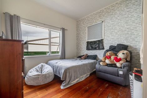 Photo of property in 1a Wellington Street, Feilding, 4702