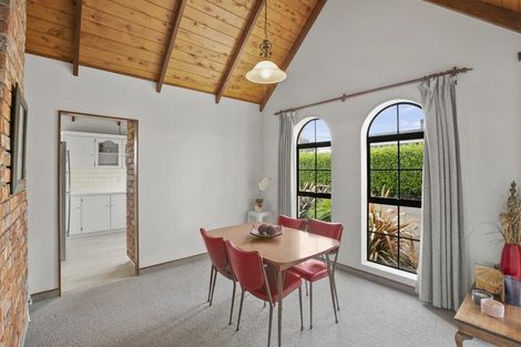 Photo of property in 288e Mangorei Road, Merrilands, New Plymouth, 4312