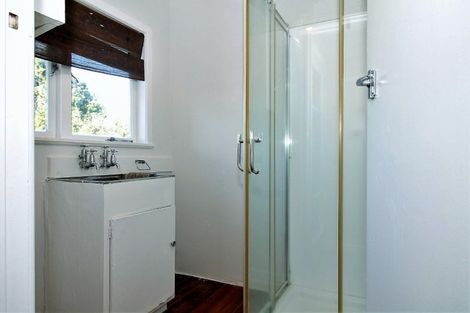 Photo of property in 28 Bradbury Road, Botany Downs, Auckland, 2010