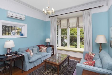 Photo of property in 86 Colombo Street, Beckenham, Christchurch, 8023