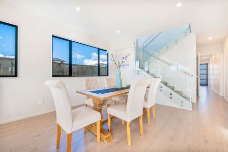 Photo of property in 62 Tir Conaill Avenue, Flat Bush, Auckland, 2019