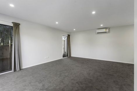 Photo of property in 41 Kingdale Road, Henderson, Auckland, 0610