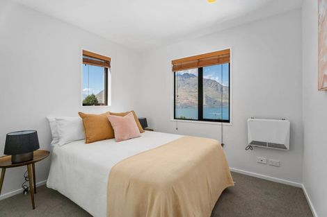 Photo of property in Arno Apartment, 6/8 Mckerrow Place, Sunshine Bay, Queenstown, 9300
