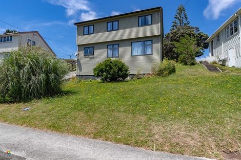 Photo of property in 27 Morere Street, Titahi Bay, Porirua, 5022