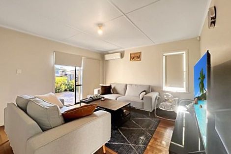 Photo of property in 11 Freyberg Crescent, Pukekohe, 2120