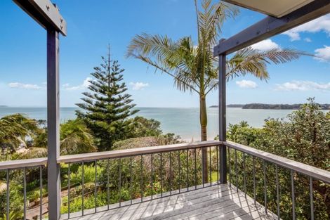 Photo of property in 216 Vipond Road, Stanmore Bay, Whangaparaoa, 0932