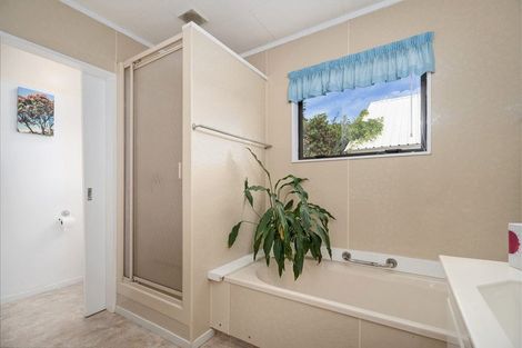 Photo of property in 7a Lee Street, Whitianga, 3510