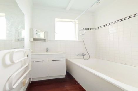 Photo of property in 187 Blockhouse Bay Road, Avondale, Auckland, 0600