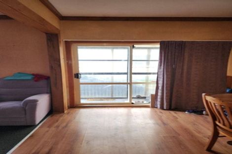 Photo of property in 73 Jenkin Street, Strathern, Invercargill, 9812