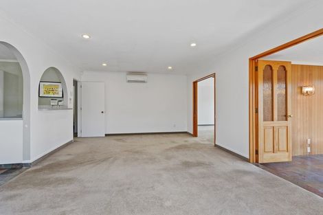 Photo of property in 56 Westgrove Avenue, Avonhead, Christchurch, 8042