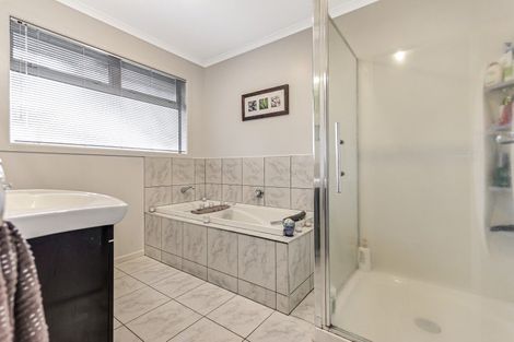 Photo of property in 15 The Dales, Dinsdale, Hamilton, 3204