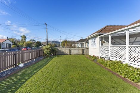 Photo of property in 12 Saint Annes Street, Levin, 5510
