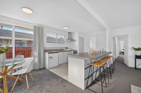 Photo of property in 40 Oakley Crescent, Hornby, Christchurch, 8042