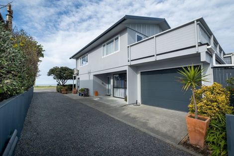 Photo of property in 86 The Esplanade, Westshore, Napier, 4110