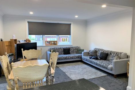 Photo of property in 118b Newlands Road, Newlands, Wellington, 6037