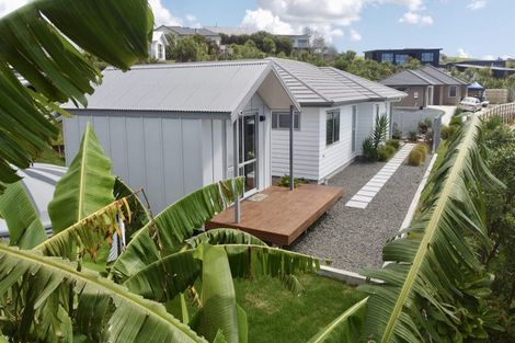 Photo of property in 1 Ngaio Close, Mangawhai, 0505