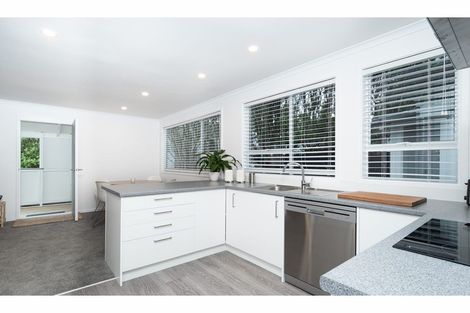 Photo of property in 2/144a Mcleod Road, Te Atatu South, Auckland, 0610