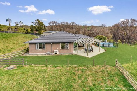 Photo of property in 65 Jumna Road, Maungaturoto, 0587