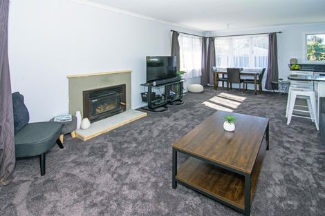 Photo of property in 14 Wavell Crescent, Lansdowne, Masterton, 5810