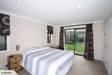 Photo of property in 160 Woodman Drive, Tawa, Wellington, 5028