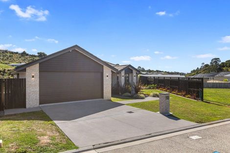 Photo of property in 166 Adler Drive, Ohauiti, Tauranga, 3112