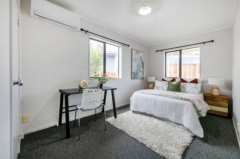 Photo of property in 19a Marewa Street, Te Atatu South, Auckland, 0610