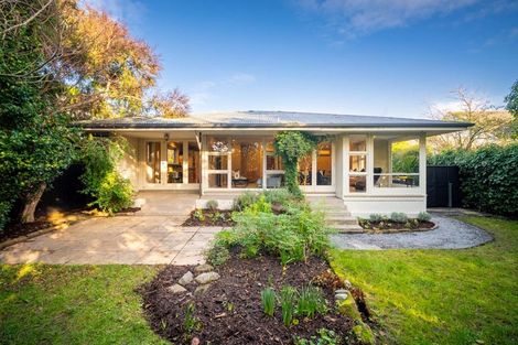 Photo of property in 11 Royds Street, Fendalton, Christchurch, 8014