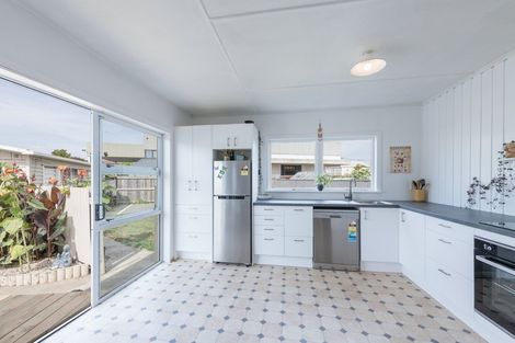 Photo of property in 15a Chisnall Street, Richmond, 7020