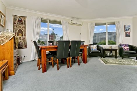 Photo of property in 39 Bluebird Crescent, Unsworth Heights, Auckland, 0632