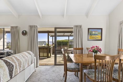 Photo of property in 5 Kempton Place, Richmond Heights, Taupo, 3330