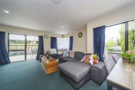Photo of property in 19 Ashton Place, Highbury, Palmerston North, 4412