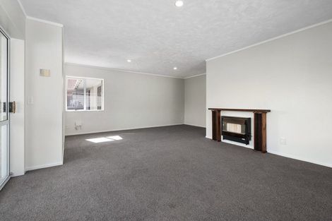 Photo of property in 1b Hendon Place, West End, Palmerston North, 4412