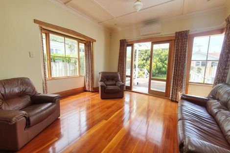 Photo of property in 14 Coyle Street, Sandringham, Auckland, 1025